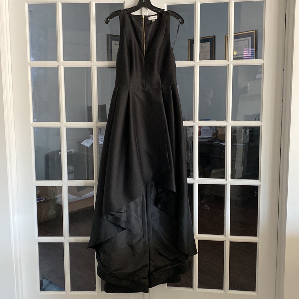 NWT Size 6 Calvin Klein Hi-Low Gown with Exposed Gold Zipper